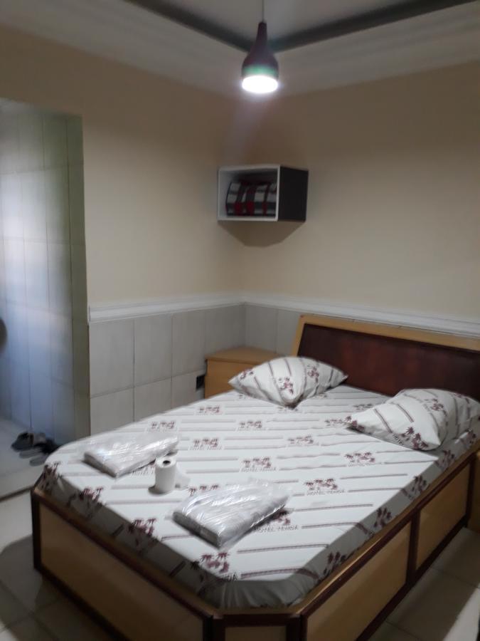 Hotel Tenda 1 Гуарульос Екстериор снимка