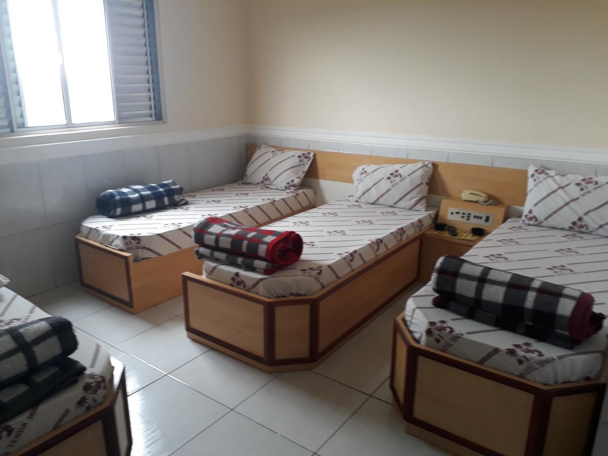 Hotel Tenda 1 Гуарульос Екстериор снимка